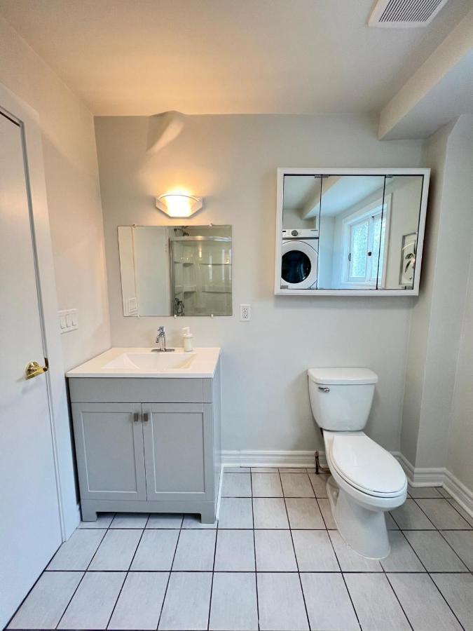 Letitia Heights !B Spacious And Quiet Private Bedroom With Shared Bathroom Беррі Екстер'єр фото